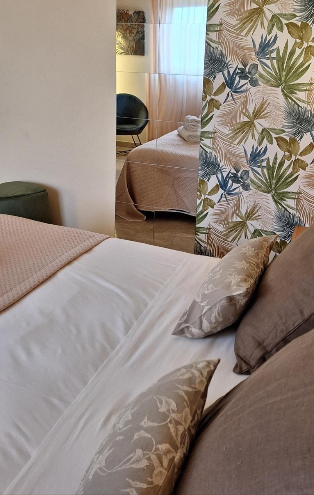Laranda Rooms Milazzo Oda fotoğraf